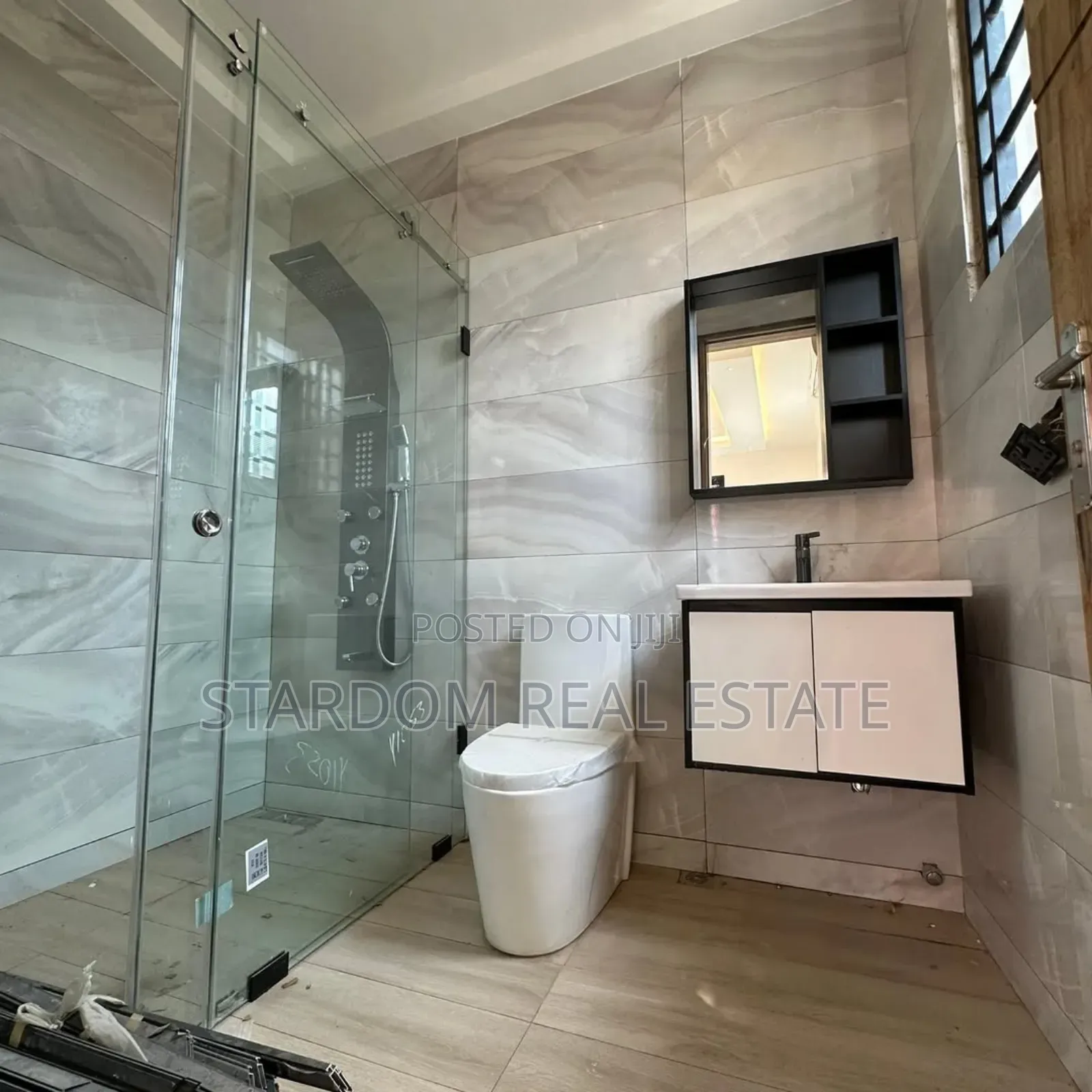 2bdrm Apartment in Lake Side Estate for rent