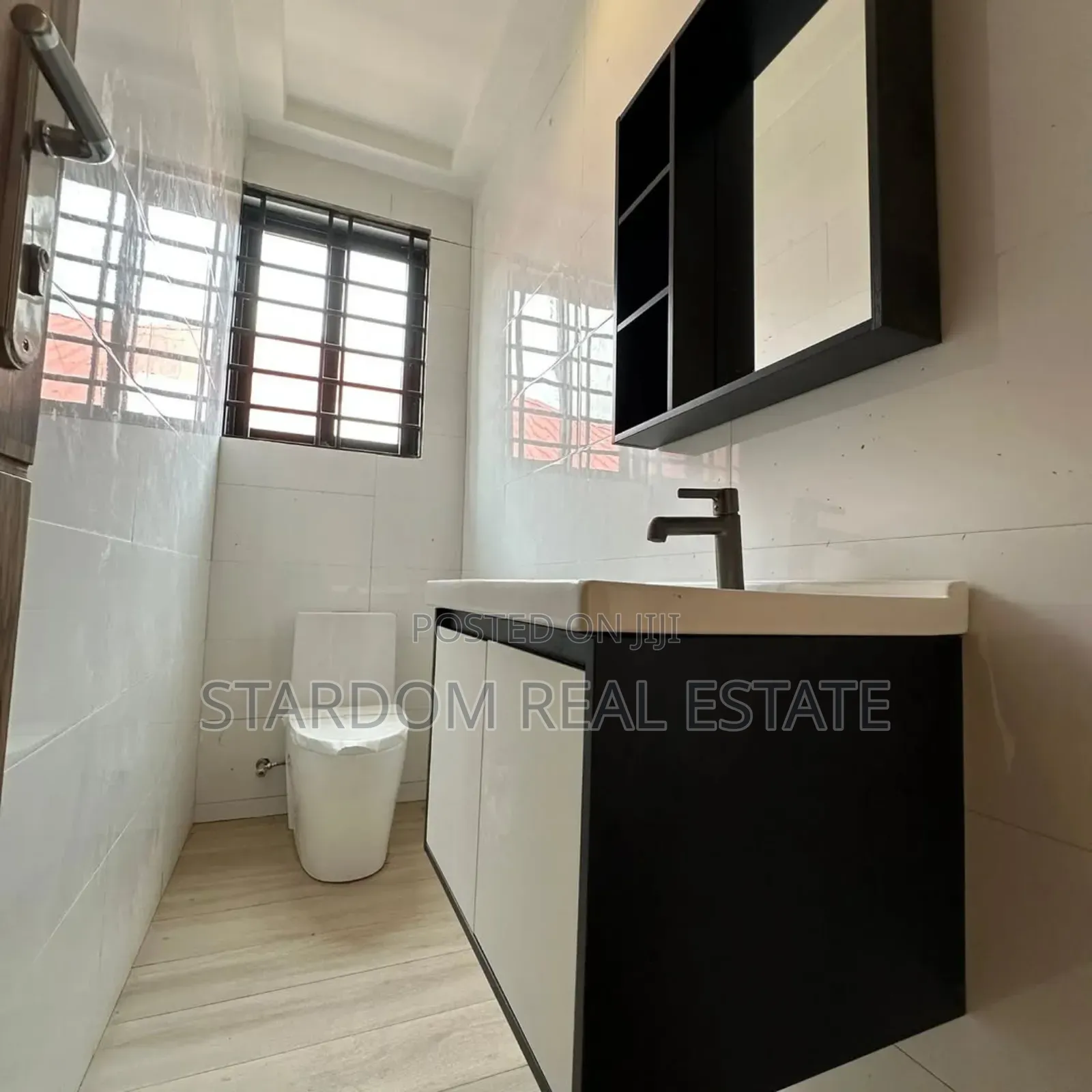 2bdrm Apartment in Lake Side Estate for rent