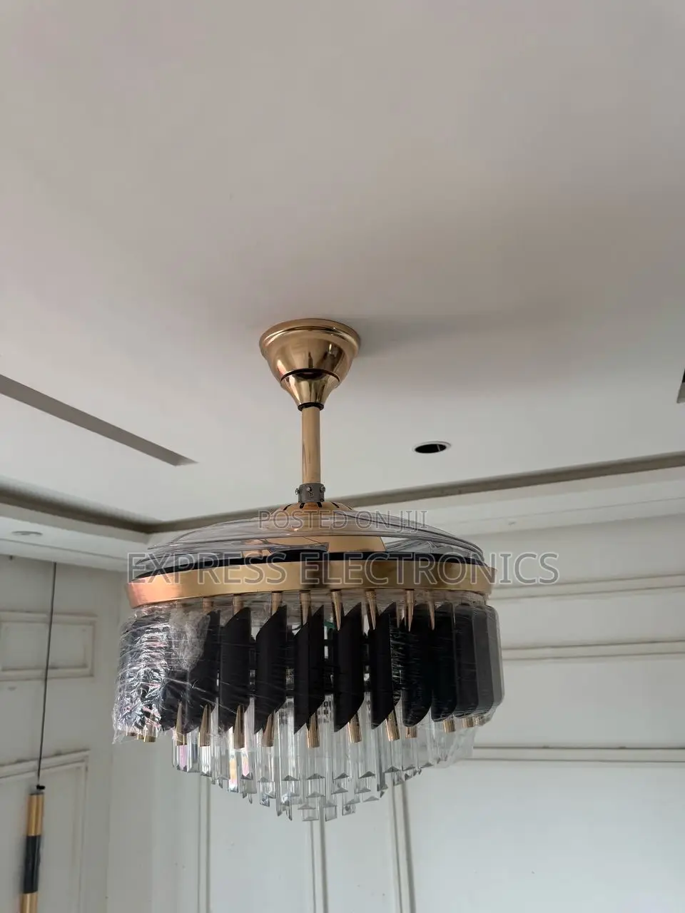 Quality New Crystal Glass Chandelier Fun Light