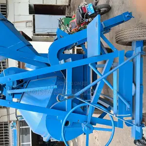 Self Loading Concrete Mixer