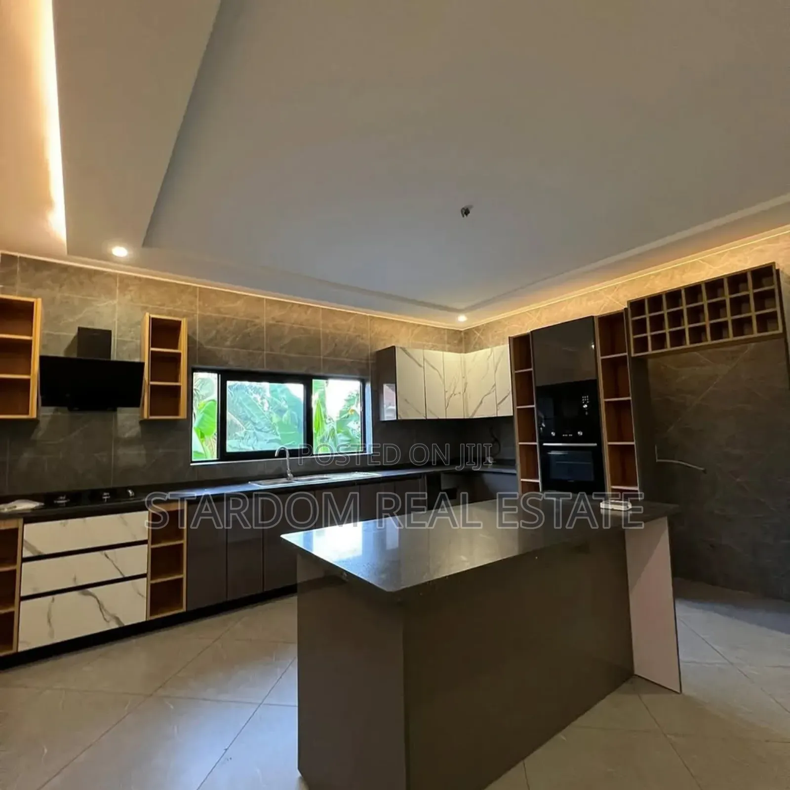 2bdrm Apartment in Adjiriganor for rent