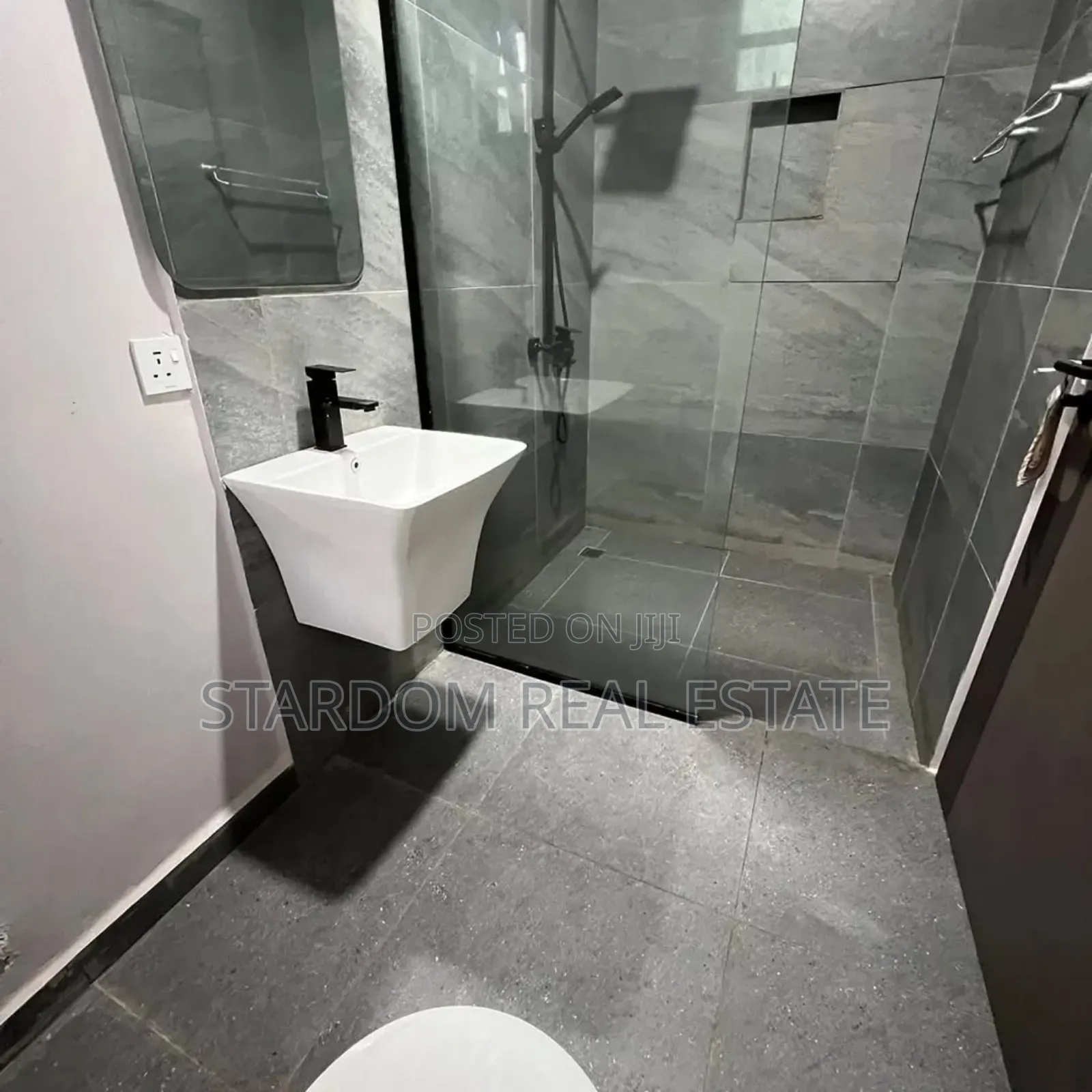 2bdrm Apartment in Adjiriganor for rent
