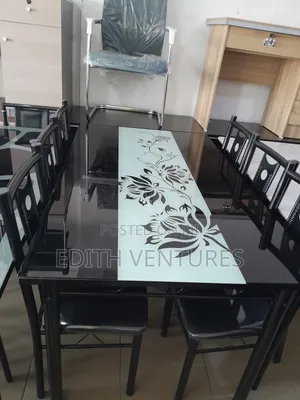 Coaches Dining Set