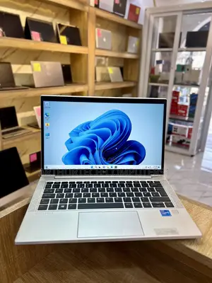 Laptop HP EliteBook 830 G8 16GB Intel Core I5 SSD 256GB