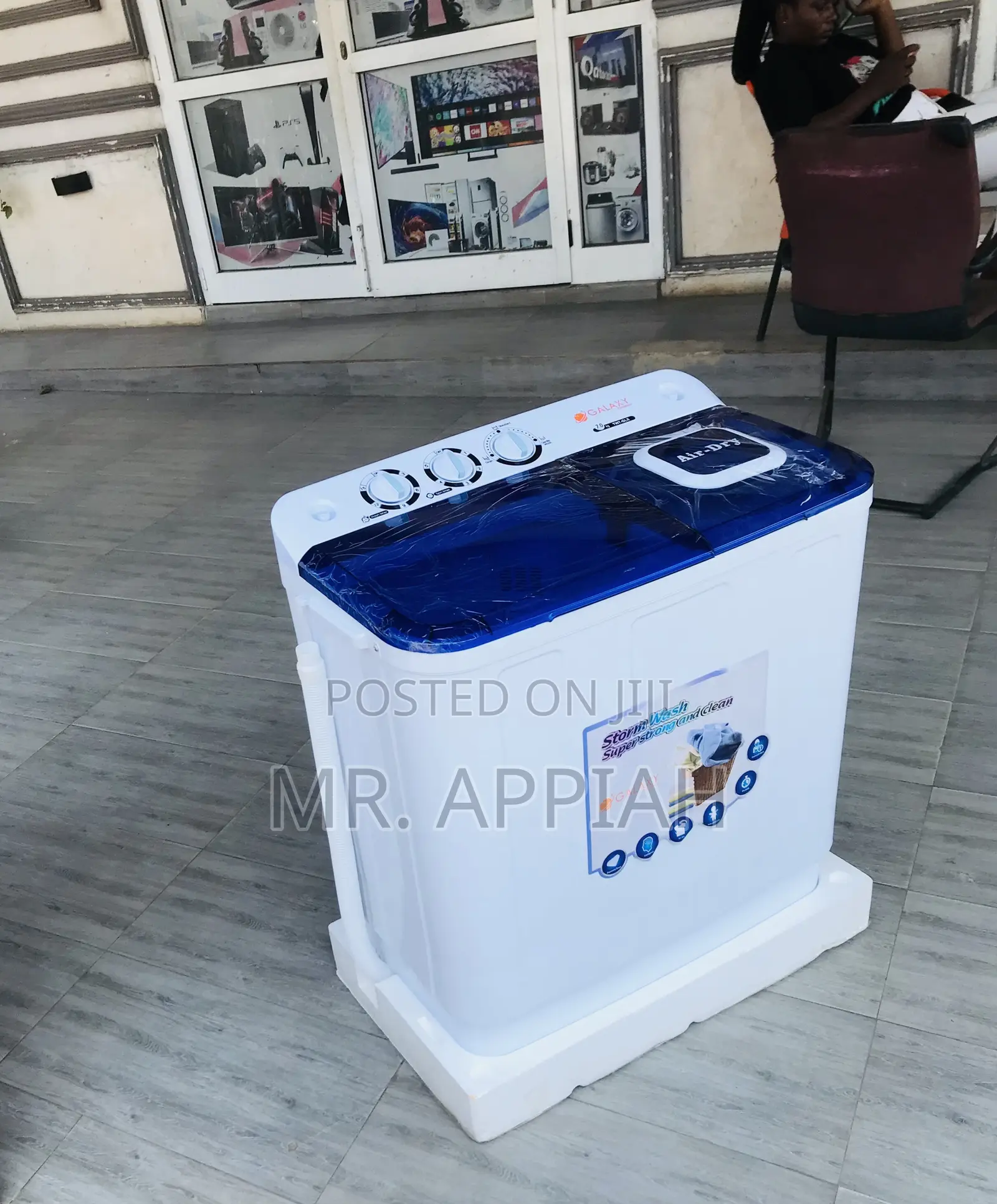 Transparent Lid Galaxy 7kg Twin Tab Washing Machine.