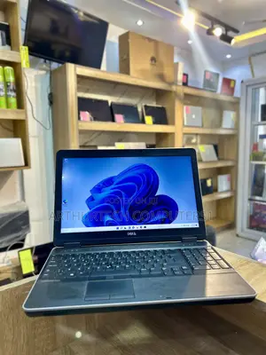 Laptop Dell Latitude E6540 8GB Intel Core I5 HDD 320GB