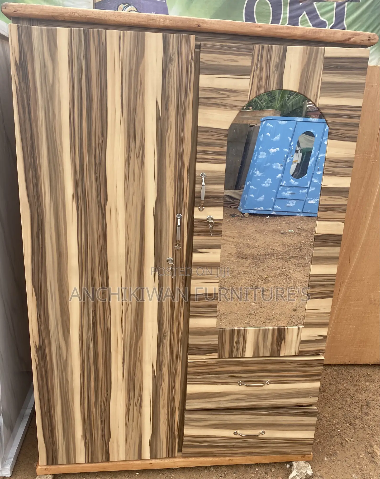 Woodie Design Wadrobe
