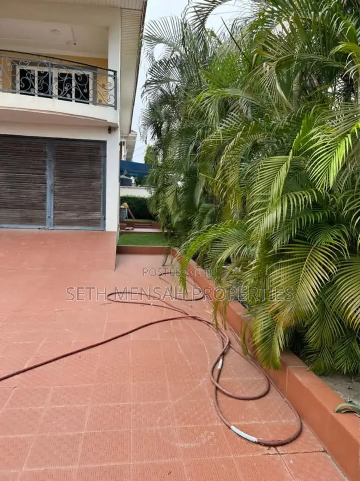 6bdrm House in Skm Properties, Airport Residential Area for sale