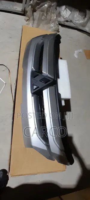 Mitsubishi L200 Grill