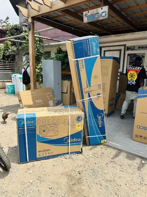 Copper Condenser Split Floor Standing 3.0hp Midea