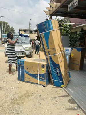 3.0hp Split R410 Gas Midea Air Conditioner Standing