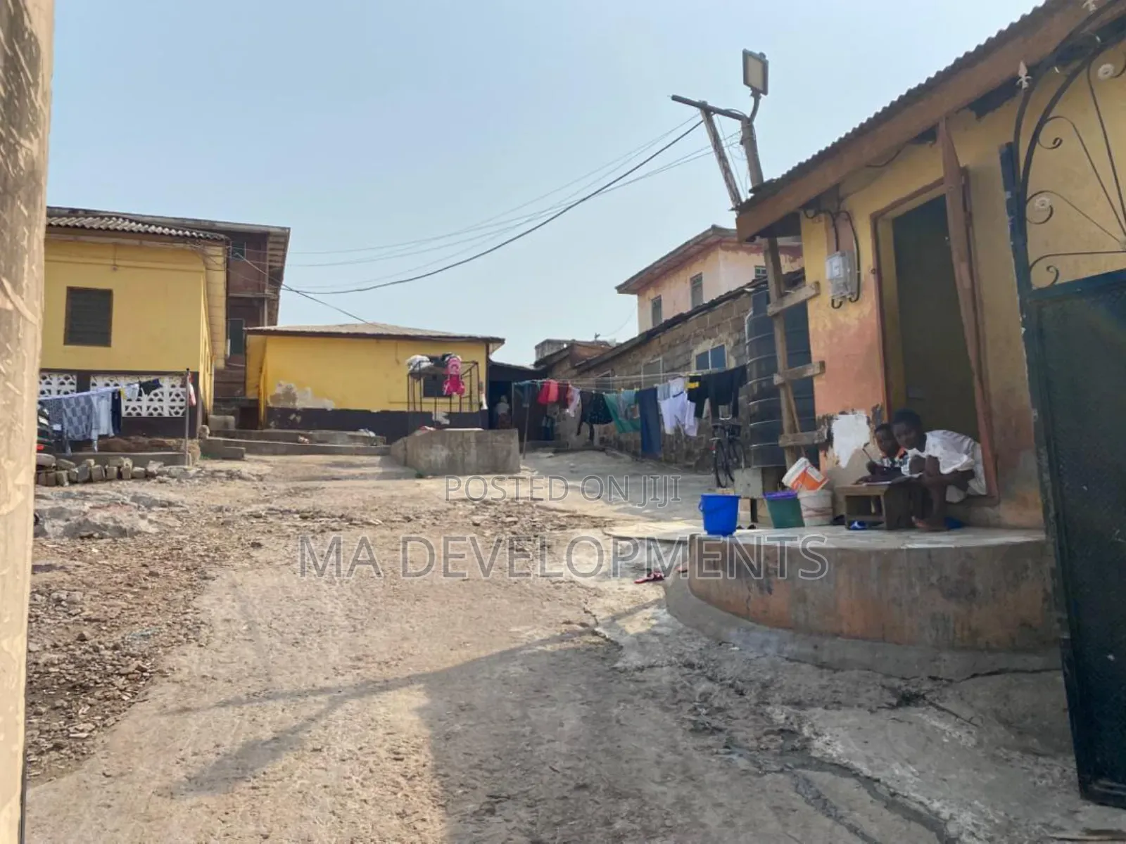 18bdrm House in Madev Realty, Ofankor for sale