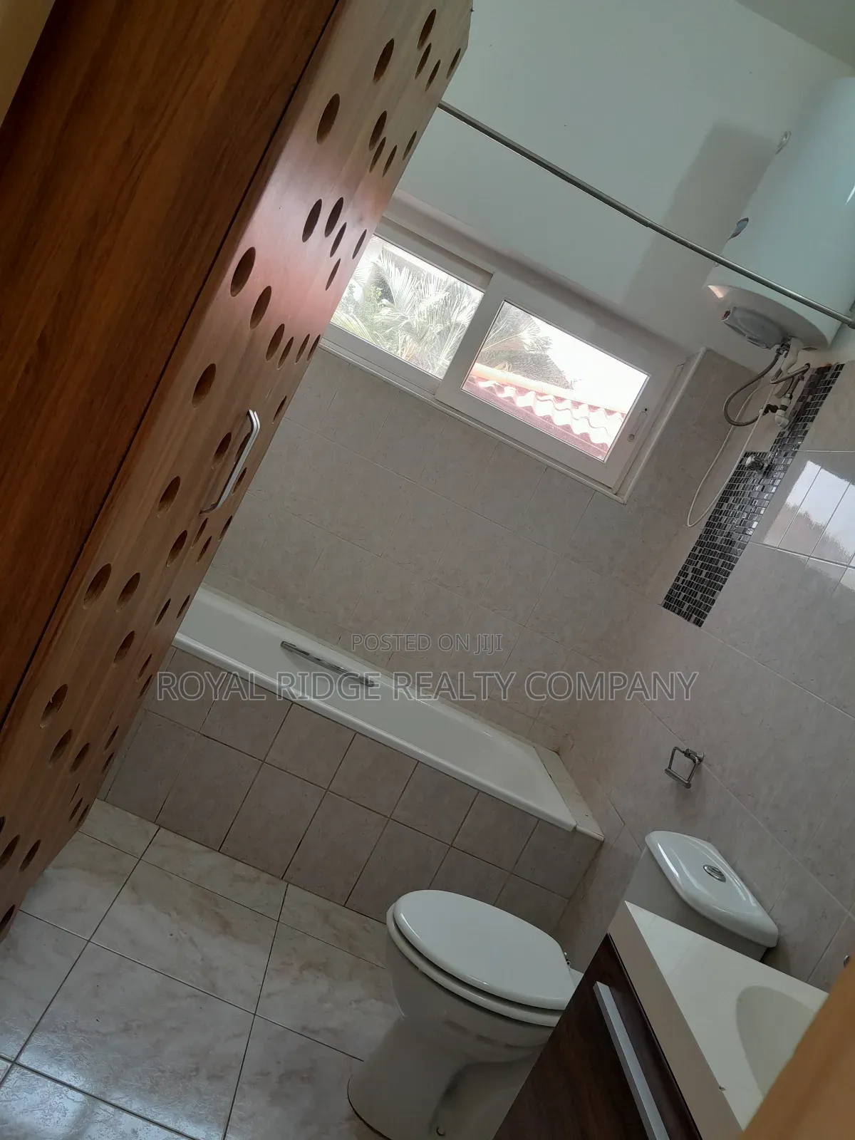 3bdrm House in Regimanuel Estate, Accra Metropolitan for rent