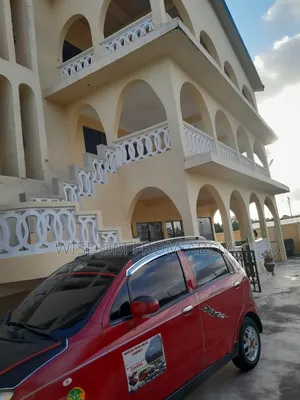 Full Body Car Tinted We Use Islamic Original Flames Call