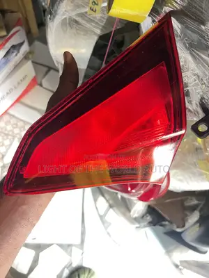 Nissan Kicks Boot Light Right Side 2018