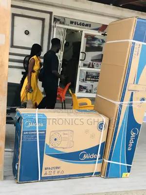 Auto Defrost Midea 3.0hp Floor Standing Split AC