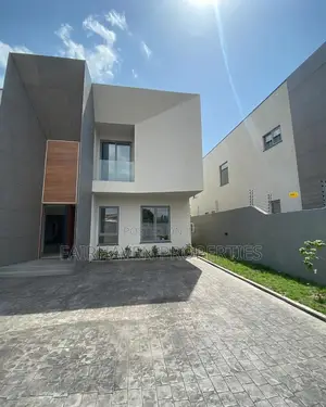 4bdrm Mansion in East Legon for sale