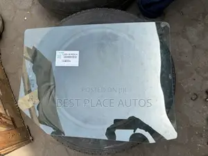 Mitsubishi L200 2018 Back Door Glass