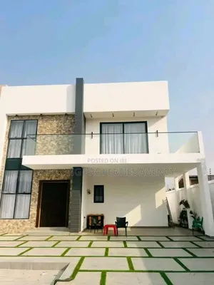 4bdrm House in Ashaley Botwe for sale