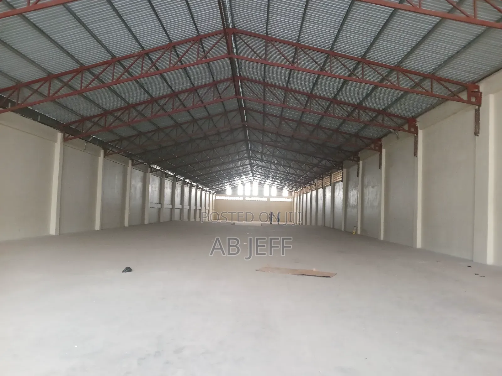 Spacious Warehouse 2000 SQM at Kaase Industrial Area Kumasi