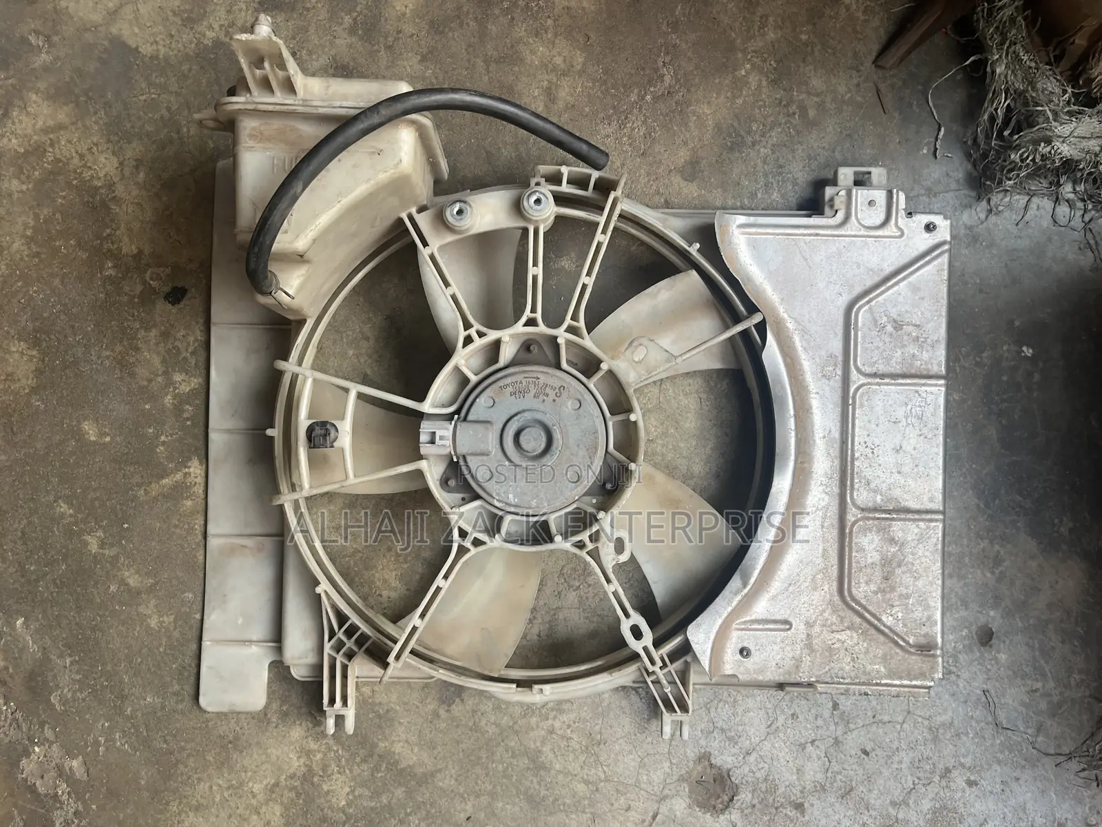 Toyota VITZ 2010 Complete Fan