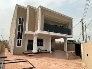4bdrm House in Skm Properties, Ofankor for sale