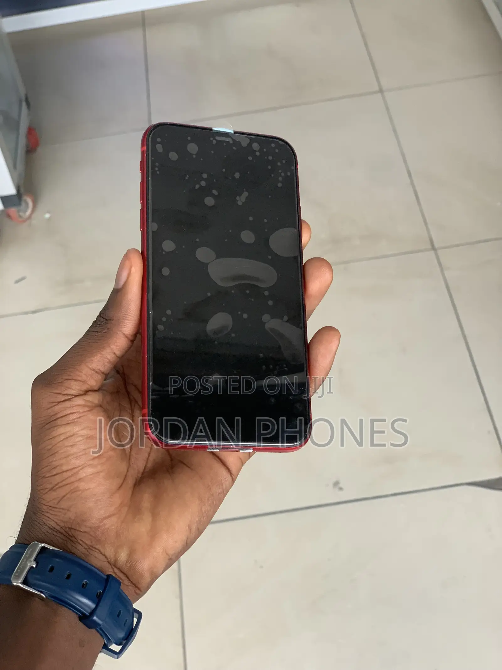 Apple iPhone 11 64 GB Red
