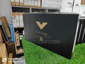 New Laptop HP Victus 16 16GB AMD Ryzen 7 SSD 1T