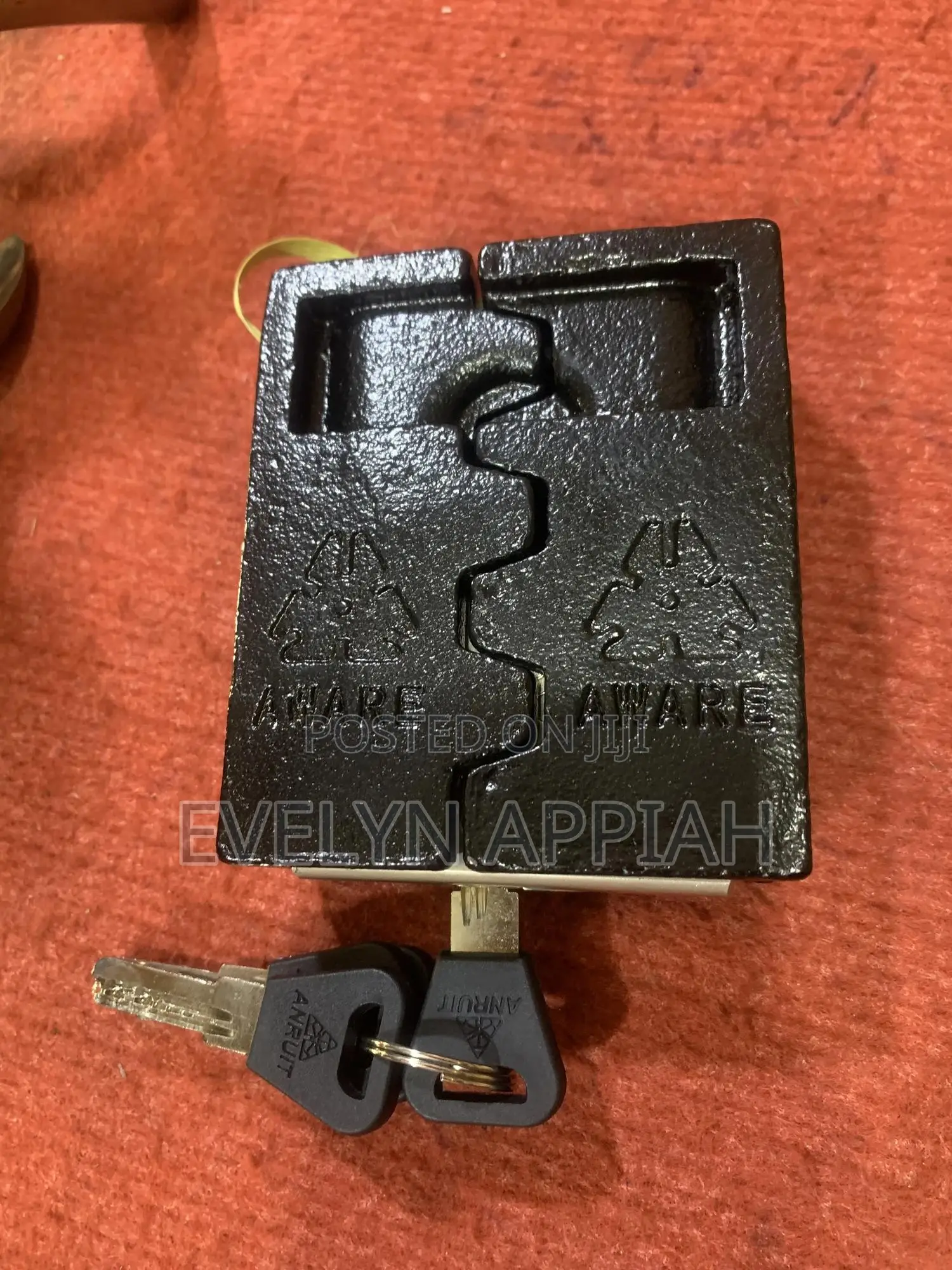Welded Cast Iron Padlock Small Size