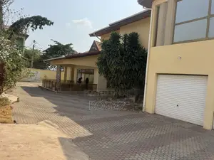 5bdrm House in Petroleum, Achimota for rent
