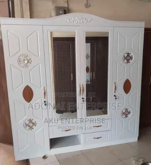 Design White 4doors Wardrobe