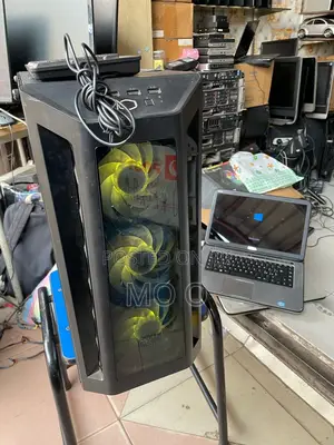 Desktop Computer MSI Aegis RS 11td-203 32GB Intel Core i7 SSD 1T