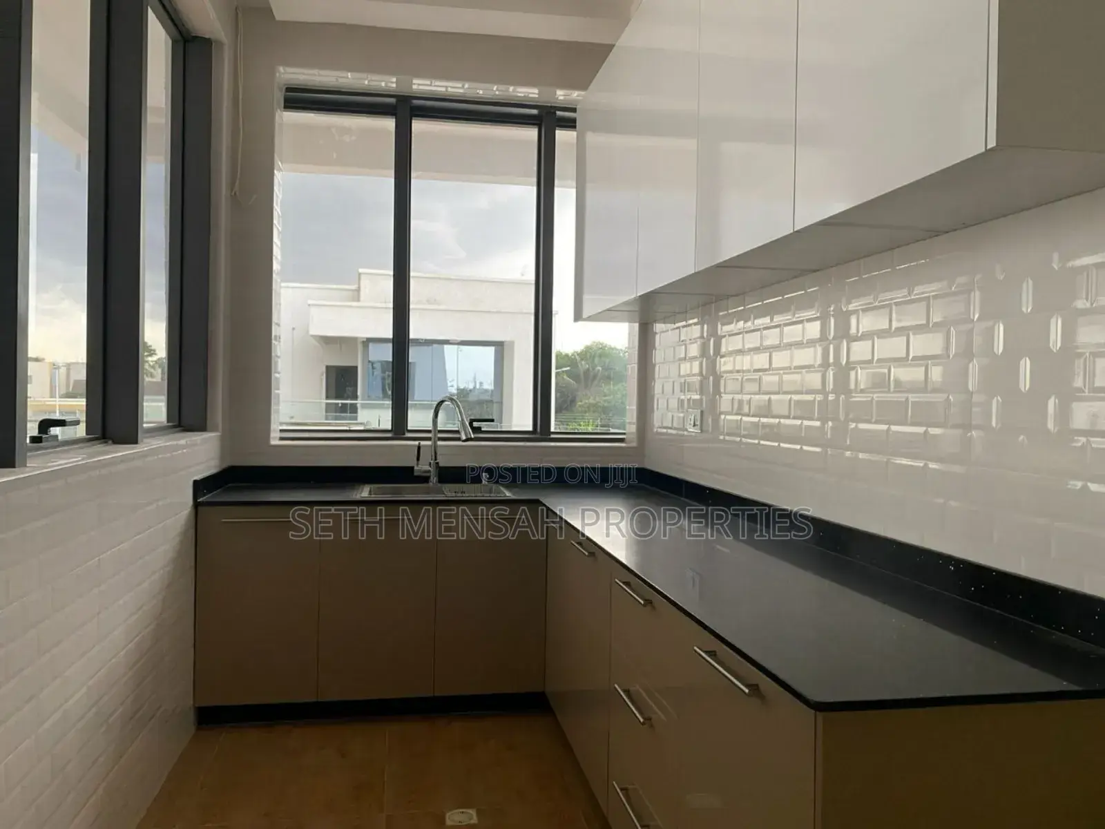 5bdrm House in Skm Properties, Airport Residential Area for sale