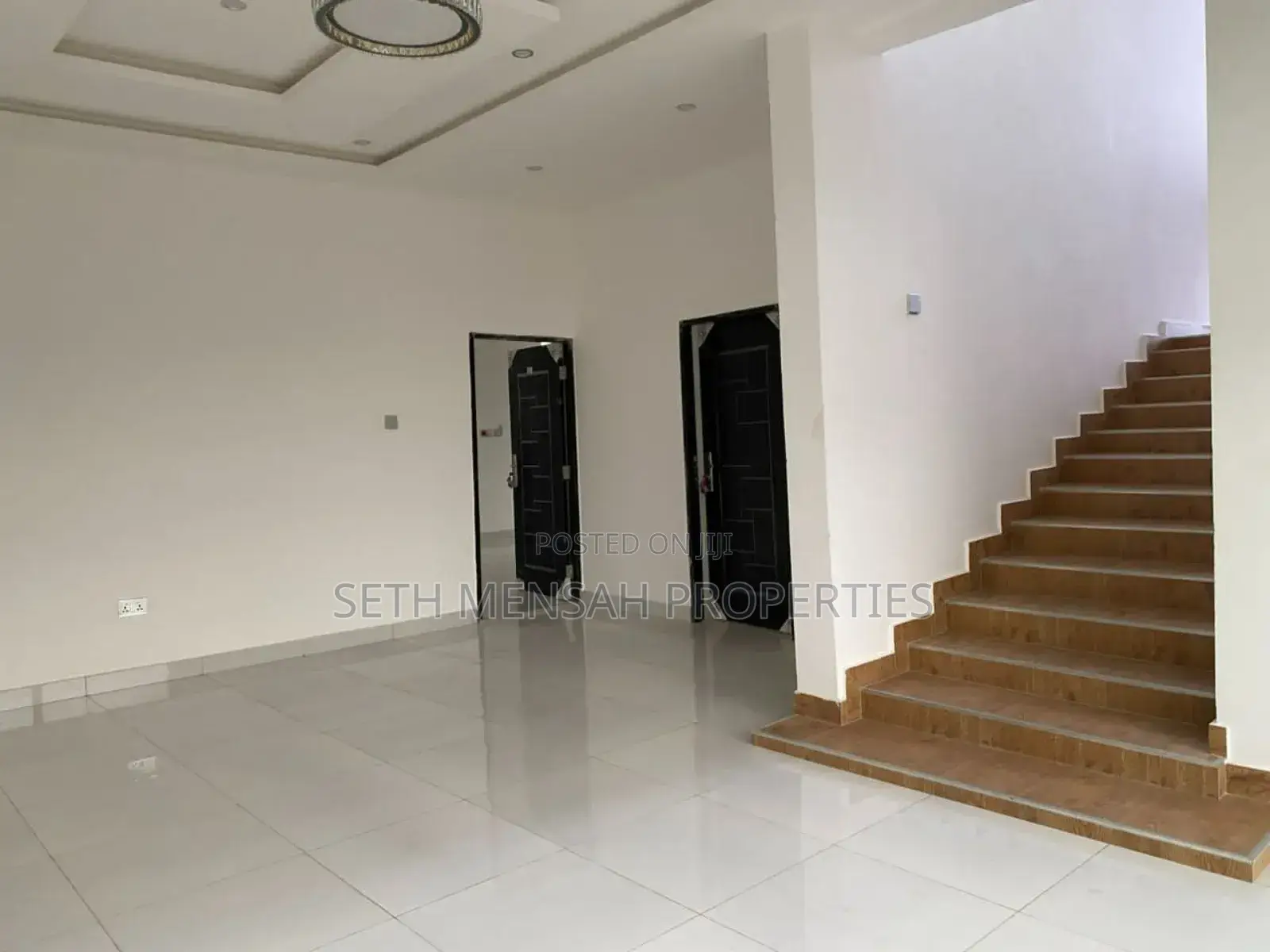 5bdrm House in Skm Properties, Airport Residential Area for sale