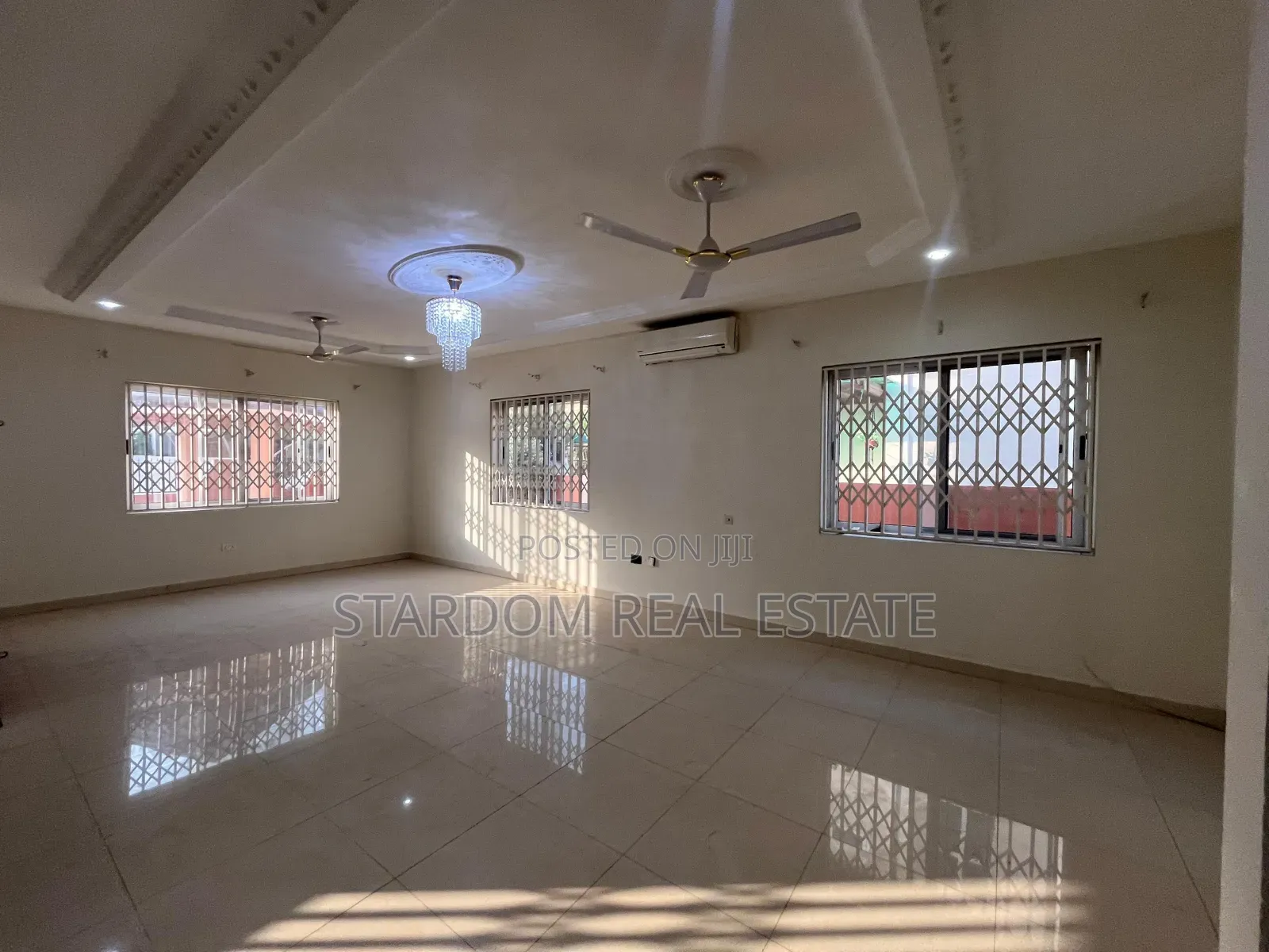 4bdrm Duplex in Adjiriganor for rent