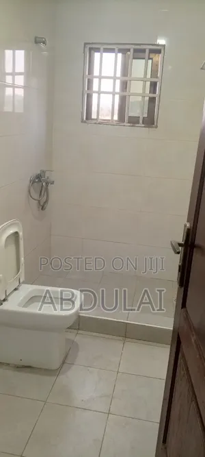 2bdrm Apartment in Abu Abdulai, Pillar 2 for rent