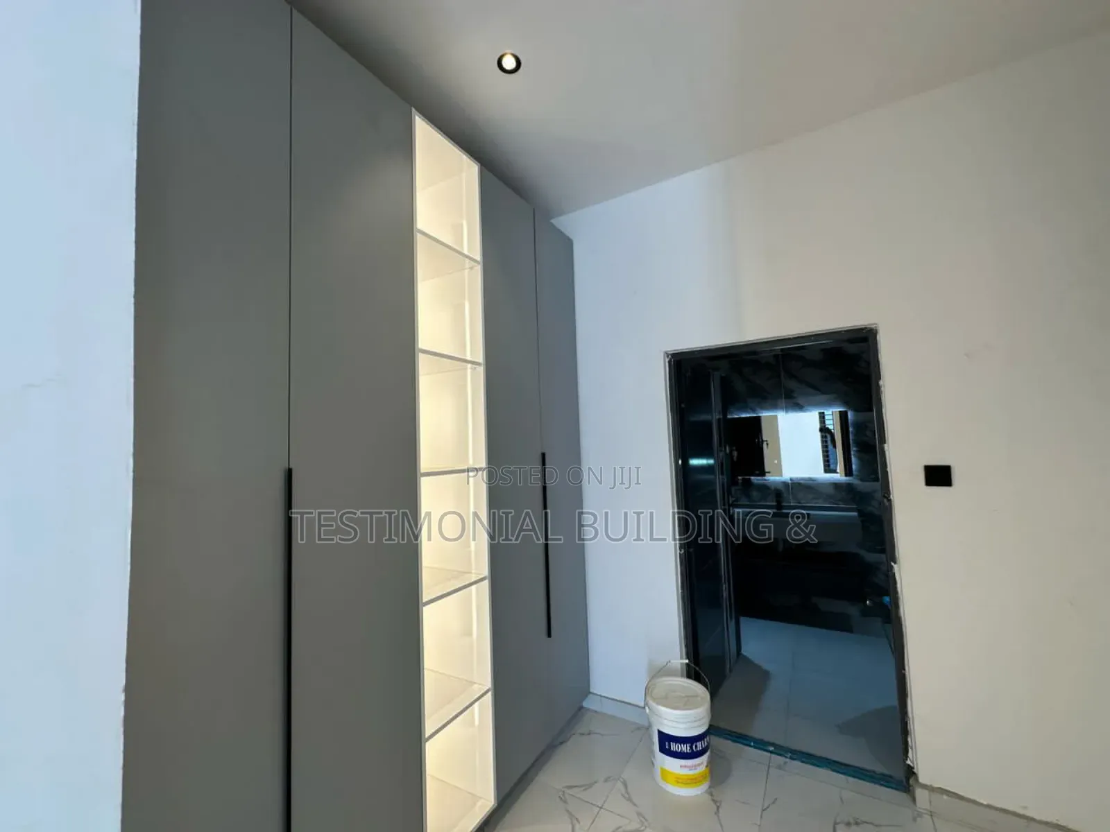 Furnished 3bdrm House in Testimonial Building, Lake Side Estate