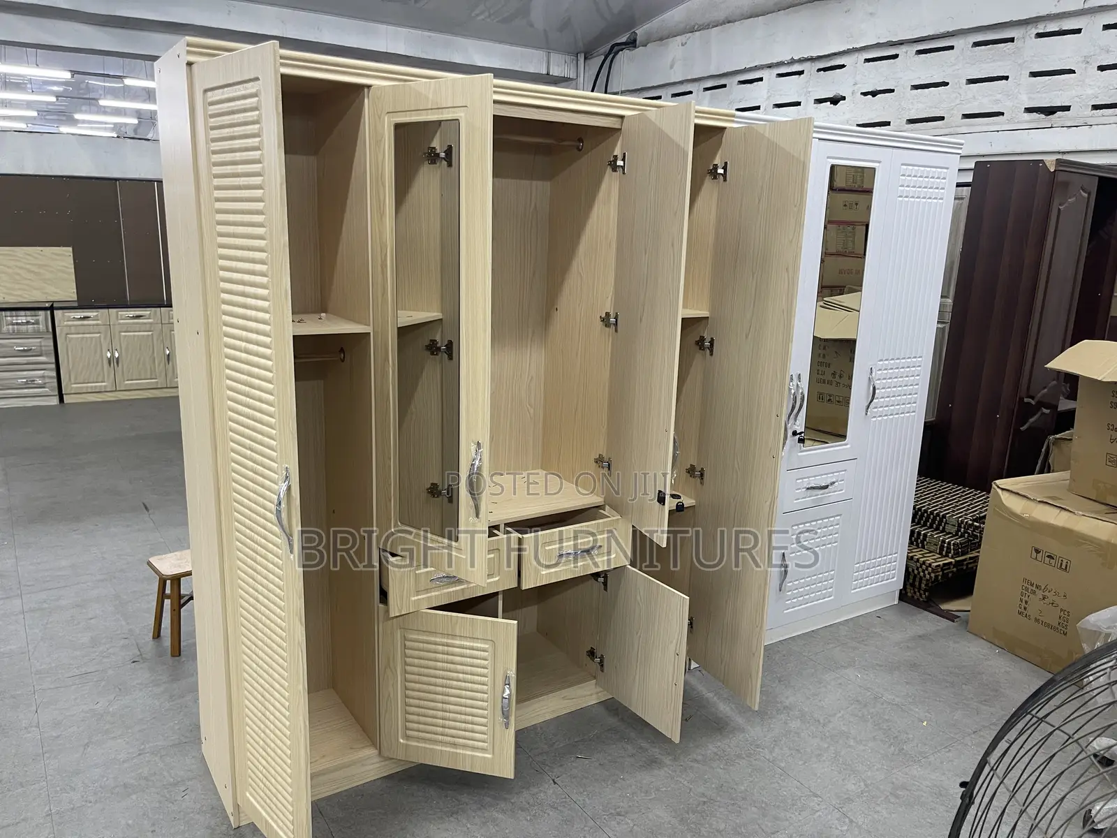 Modern Foreign 4 Doors Wardrobe With Drawers and Mirror