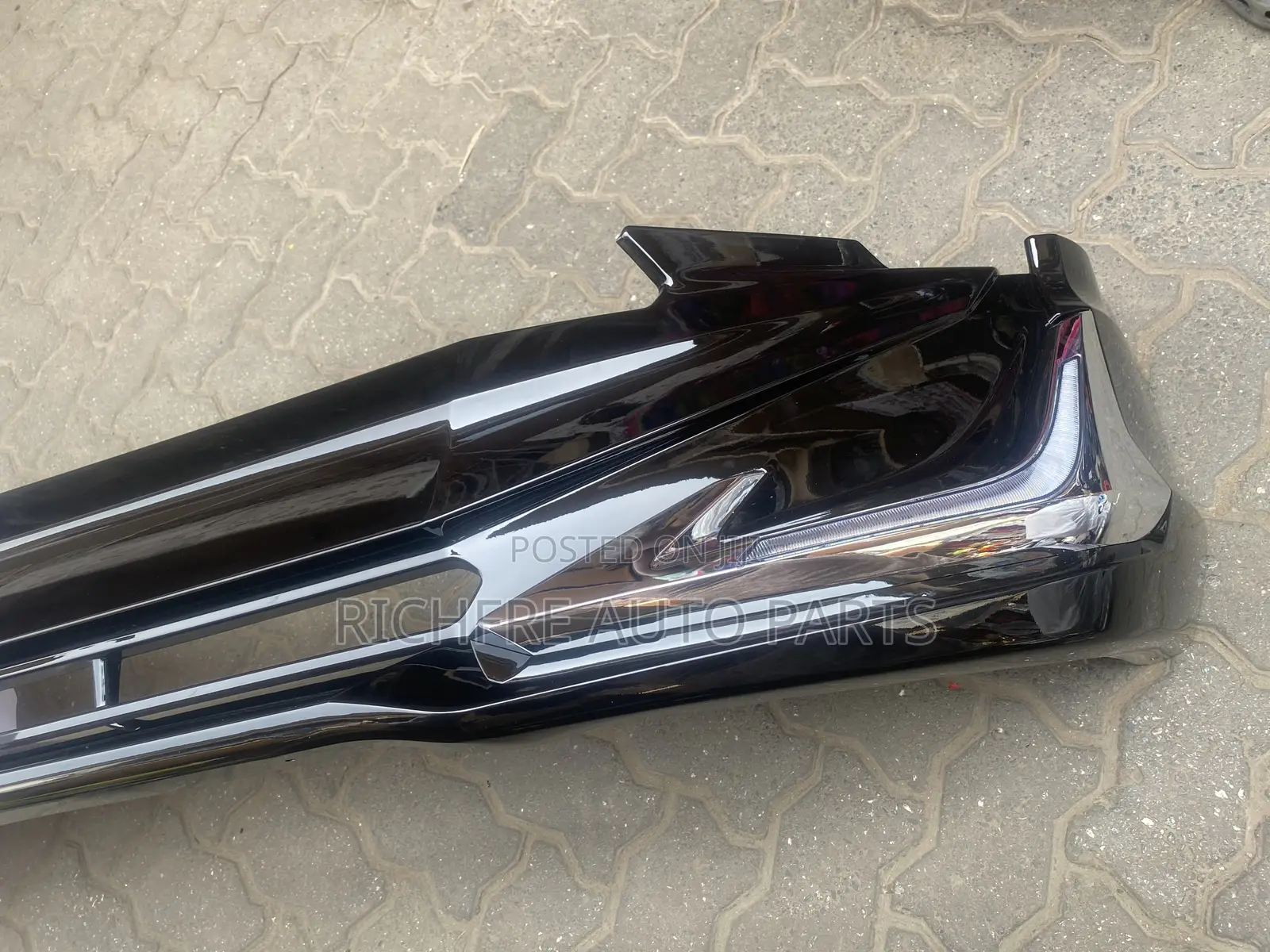 Toyota Land Cruiser Prado Spoiler LED 2018,2019, 2020, 2021