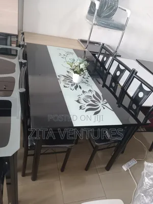 Glass Dinne Table With 6chairs
