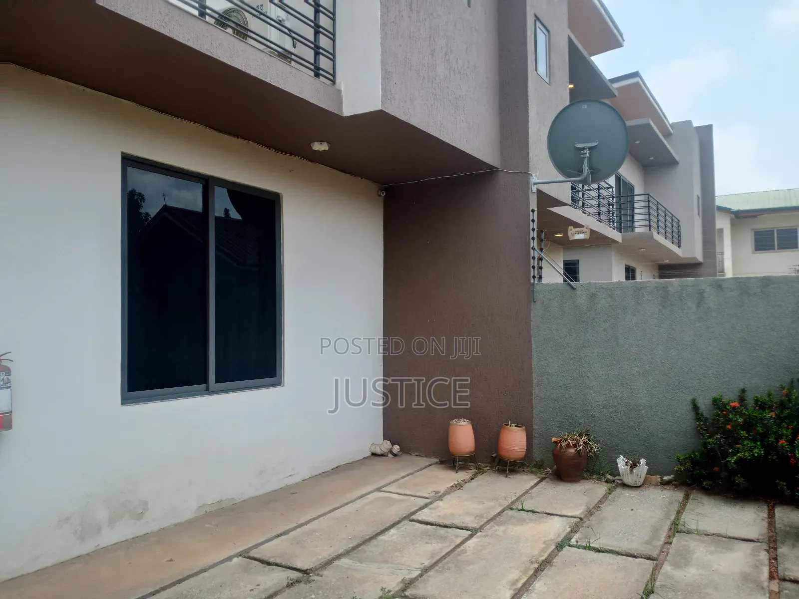 3bdrm House in West Legon for rent
