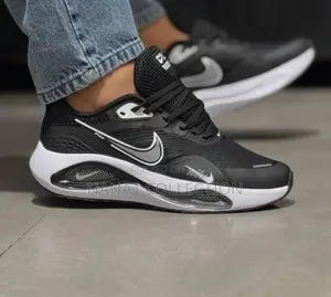 Nike Air Zoom White And Black