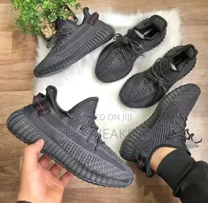 Adidas Yeezy Boost 350 V2 "Onyx"