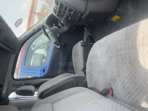 Toyota HiAce 2008 Blue