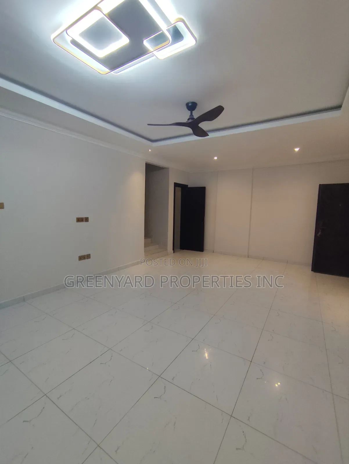 2bdrm Townhouse / Terrace in Adjiringanor, East Legon for rent