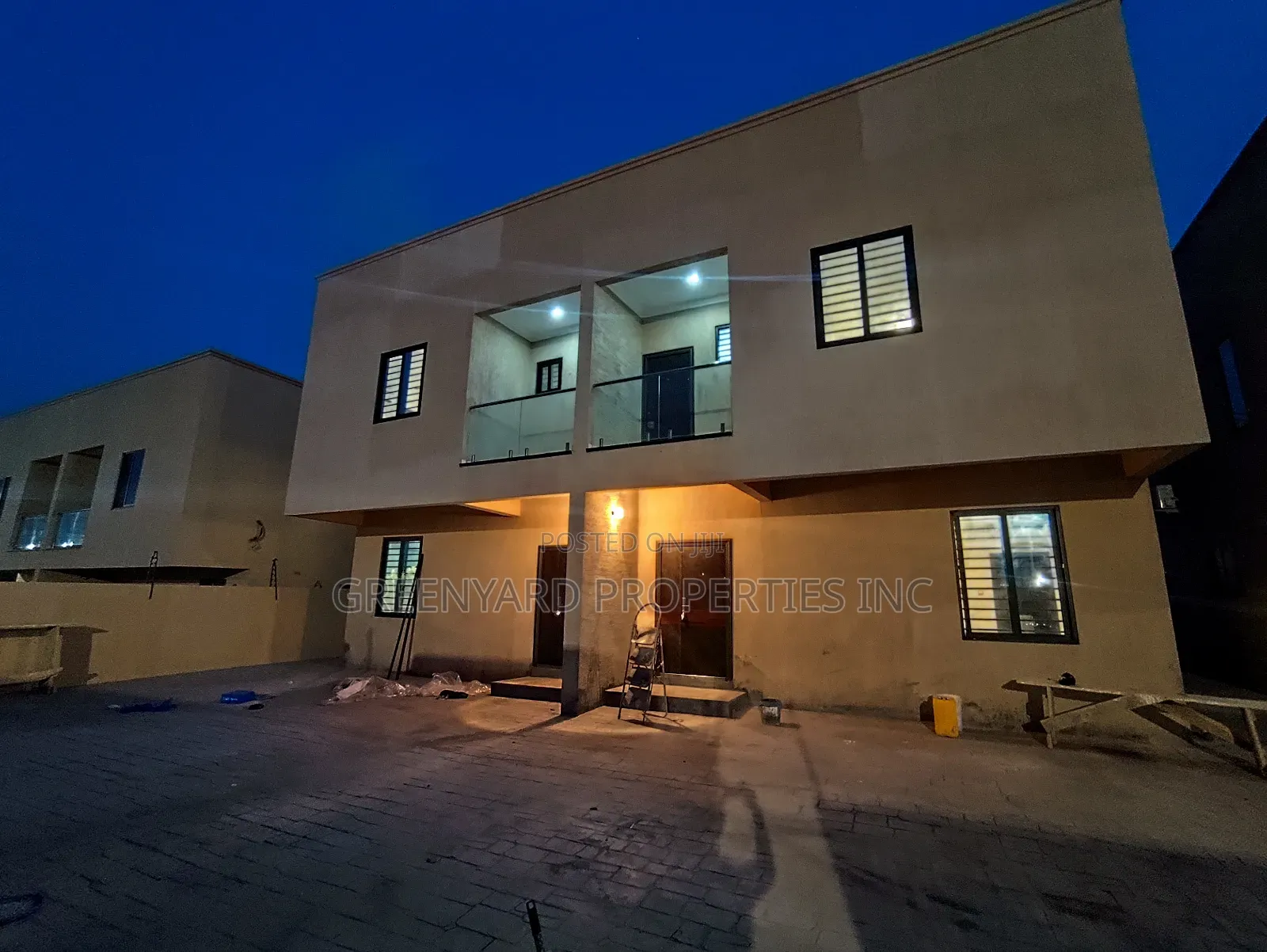 2bdrm Townhouse / Terrace in Adjiringanor, East Legon for rent