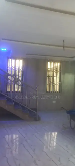 2bdrm Duplex in De-Icons Real, Awutu Senya East Municipal for rent