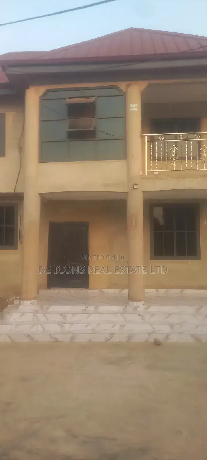 2bdrm Duplex in De-Icons Real, Awutu Senya East Municipal for rent