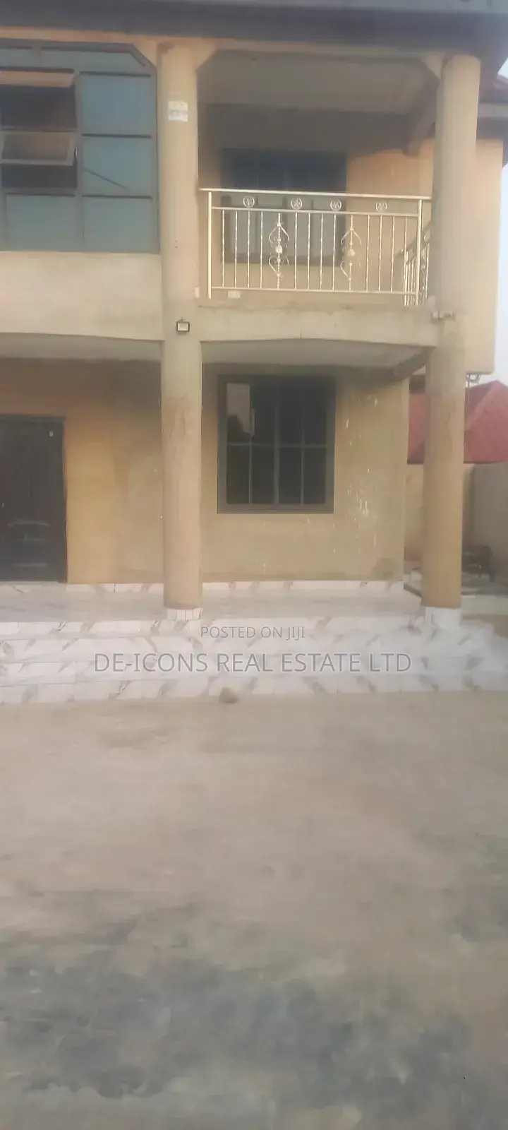 2bdrm Duplex in De-Icons Real, Awutu Senya East Municipal for rent
