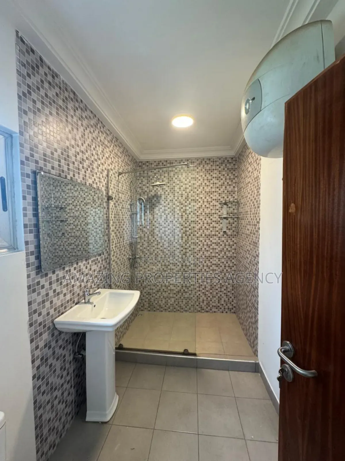4bdrm House in Cantonments for rent
